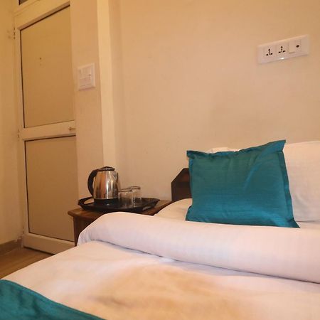 Triple One Hotel Tapovan Rishikesh,Near Laxman Jhula Exterior foto