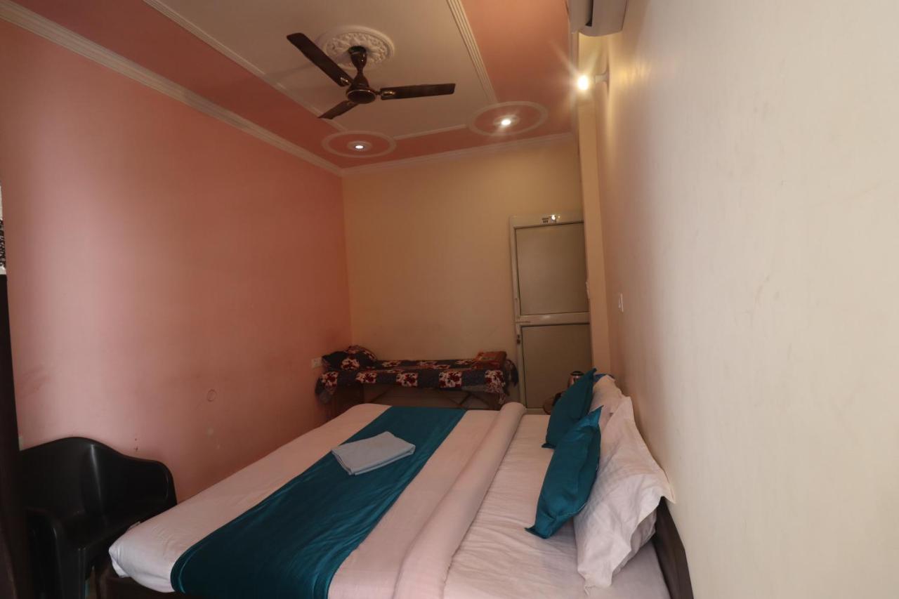 Triple One Hotel Tapovan Rishikesh,Near Laxman Jhula Exterior foto